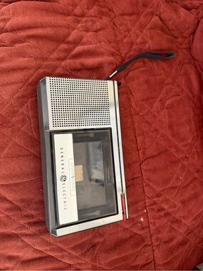 General Electric Portable Microcassette Recorder - Black & Silver